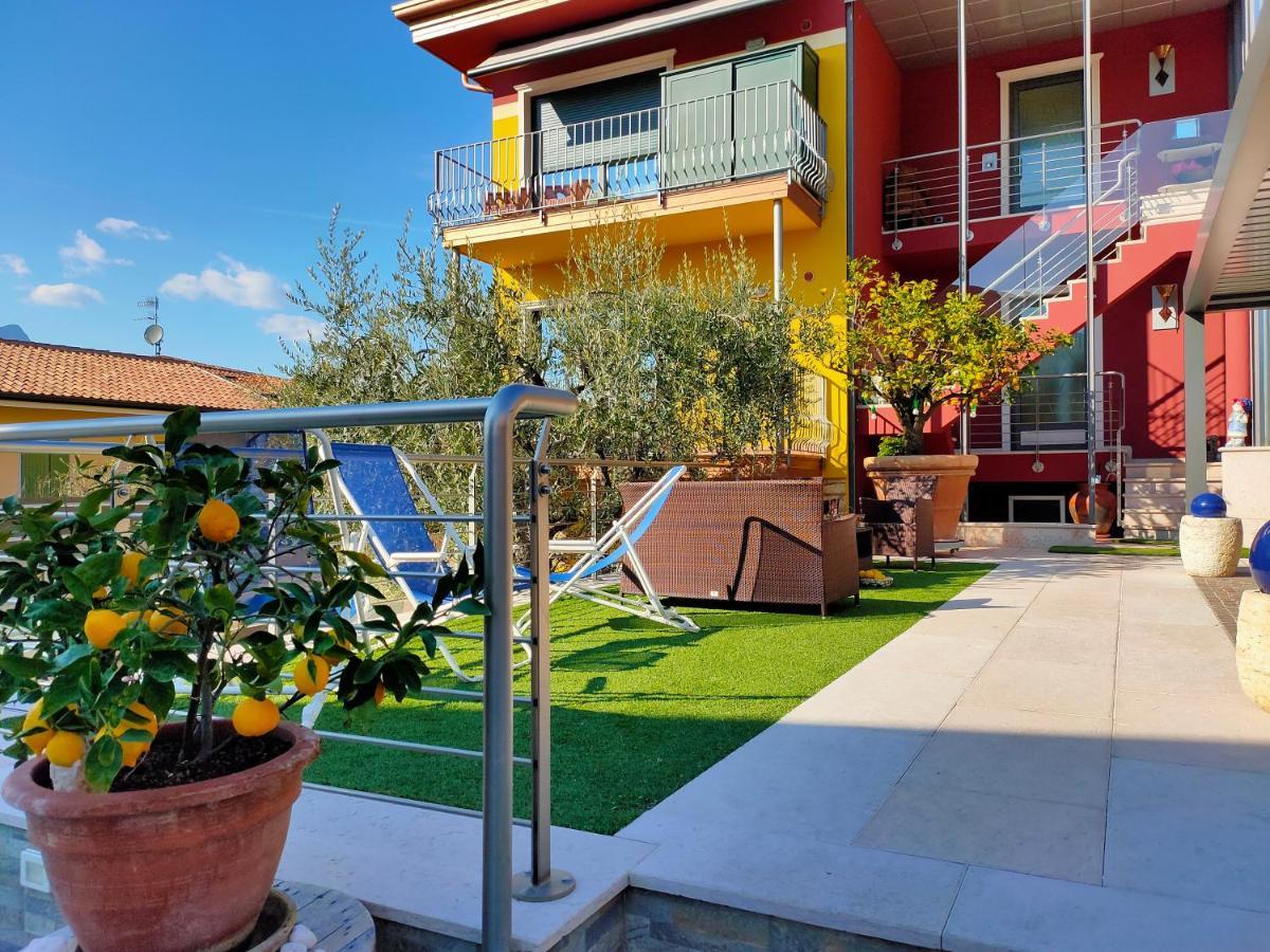 Garda Dreams Apartment Torri Del Benaco Exteriör bild