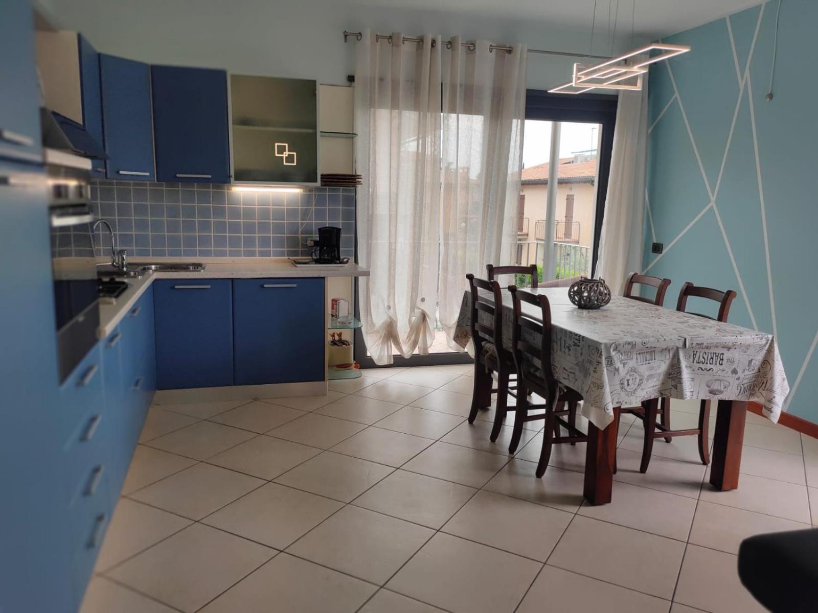 Garda Dreams Apartment Torri Del Benaco Exteriör bild